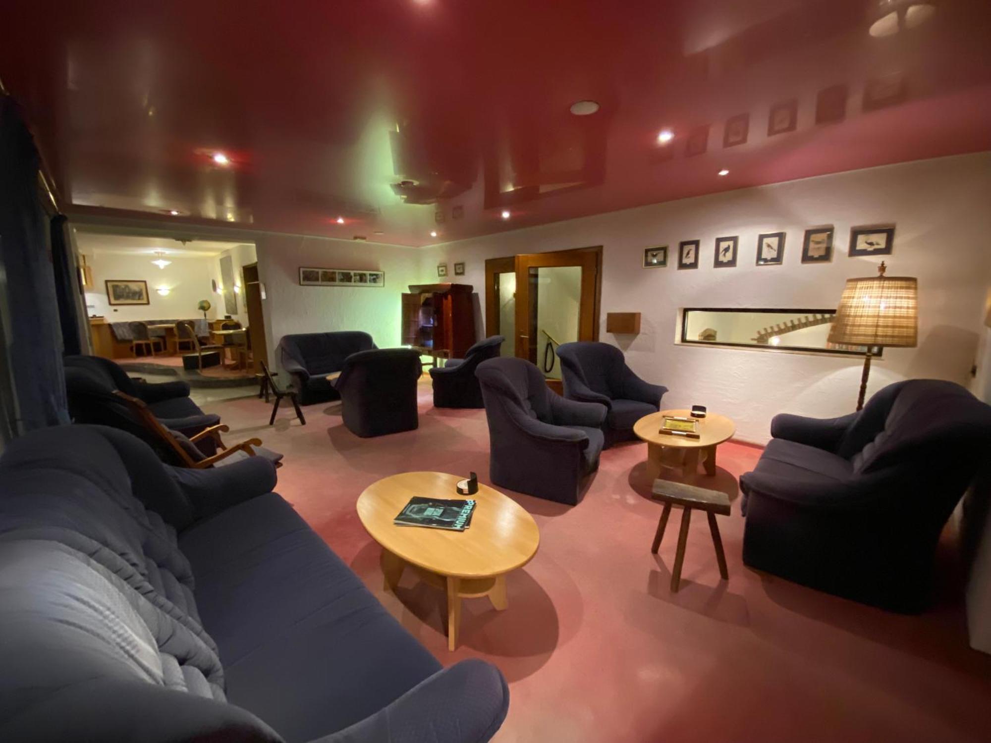 Hotel Altitude บวร์ก-รอยลานด์ ภายนอก รูปภาพ