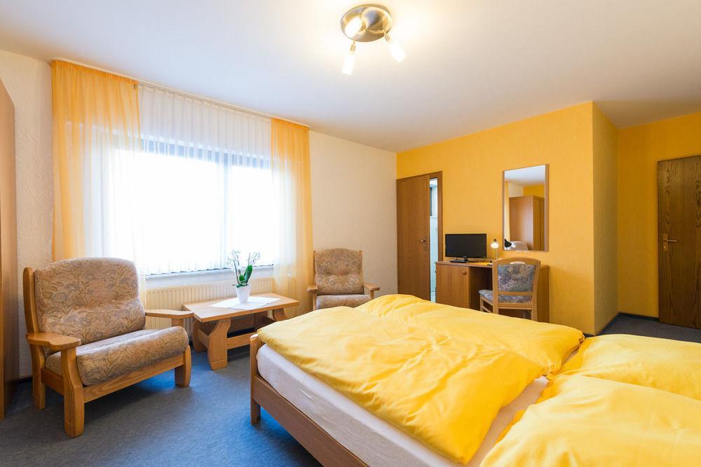 Hotel Altitude บวร์ก-รอยลานด์ ภายนอก รูปภาพ